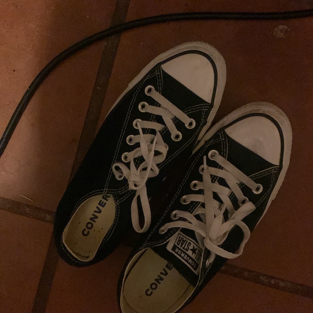Converse - Picture 2 of 4